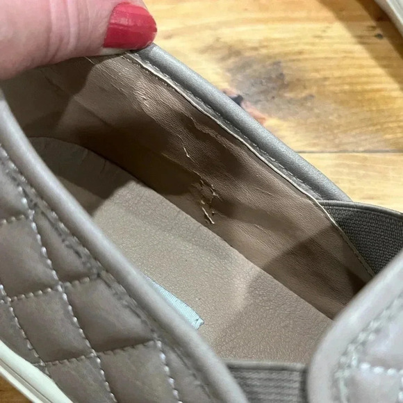 Steve Madden slip on Quilted Ecentrcq  shoes color: Nude - Picture 6 of 12